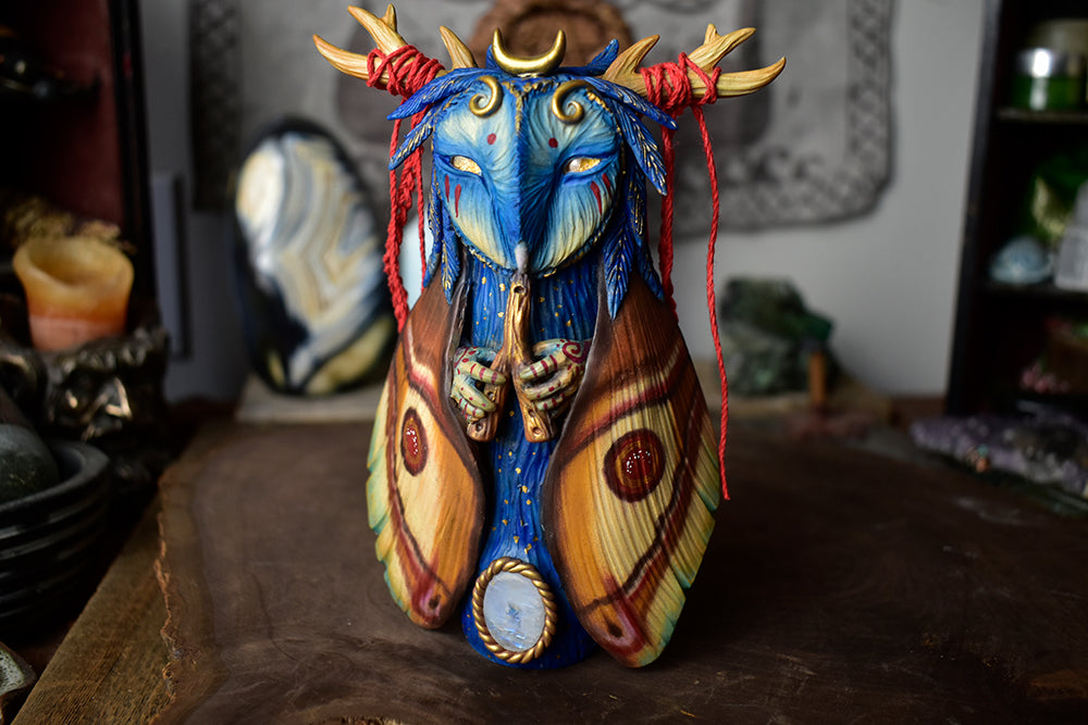 Emperor Moth Owl with Moonstone - 6.25
