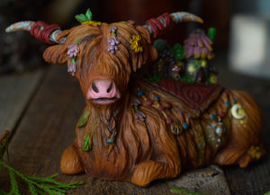 Highland Cow Faerie Village Sculpture - 2.75" x 4"