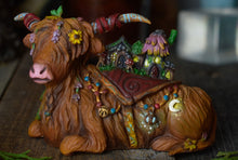 Highland Cow Faerie Village Sculpture - 2.75" x 4"