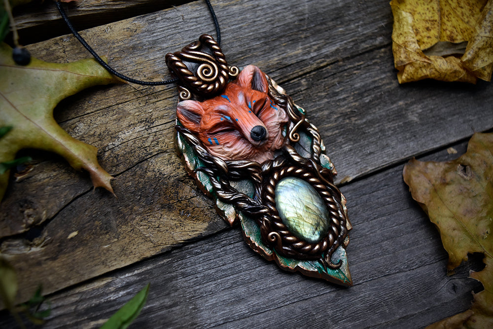 Fox with Labradorite - Leaf Necklace