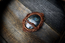 *Broken Stone* Labradorite Necklace