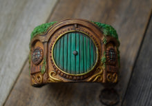 Bag End - Hobbit Hole Cuff Bracelet - 8"