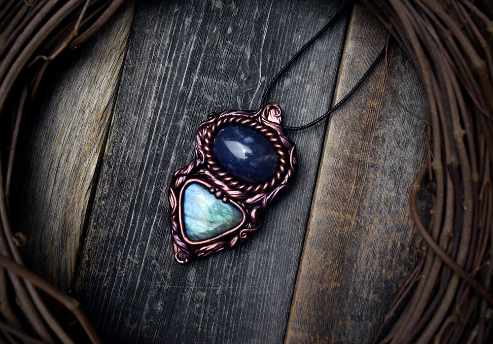 Agate with Labradorite Forest Necklace