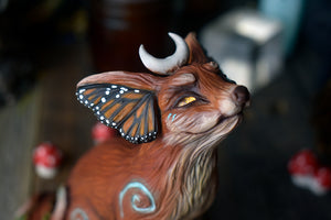 *APRIL PRE-ORDER* Monarch Butterfly Fox - 5.5" Sculpture